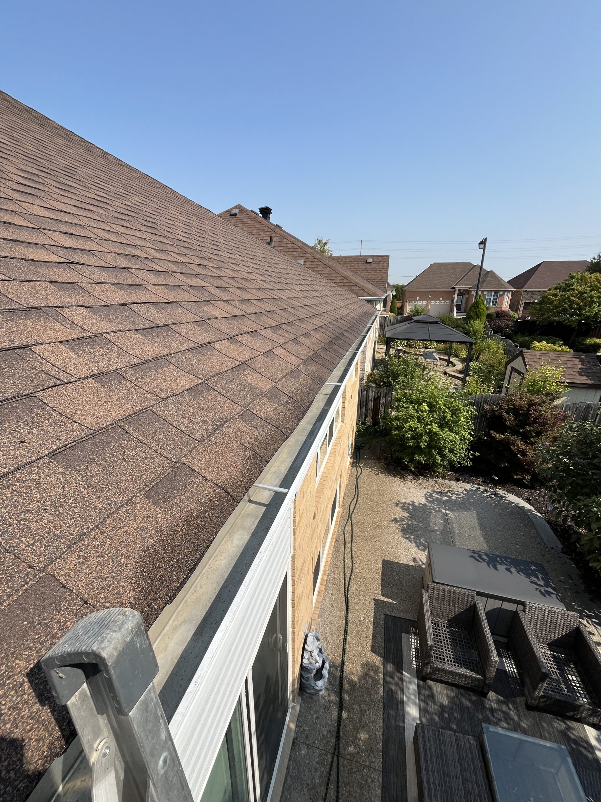 Window Cleaning, gutter cleaning, eavestrough cleaning, interior window cleaning, solar panel cleaning