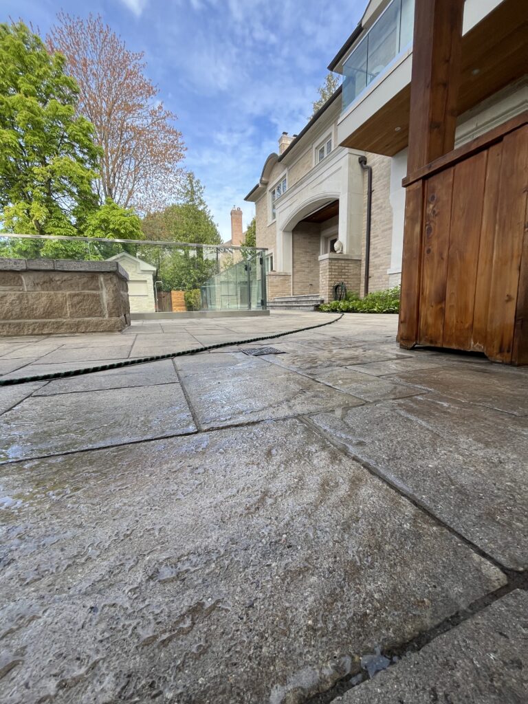 Sanding, pressure washing, exterior cleaning, sealing, commercial cleaning